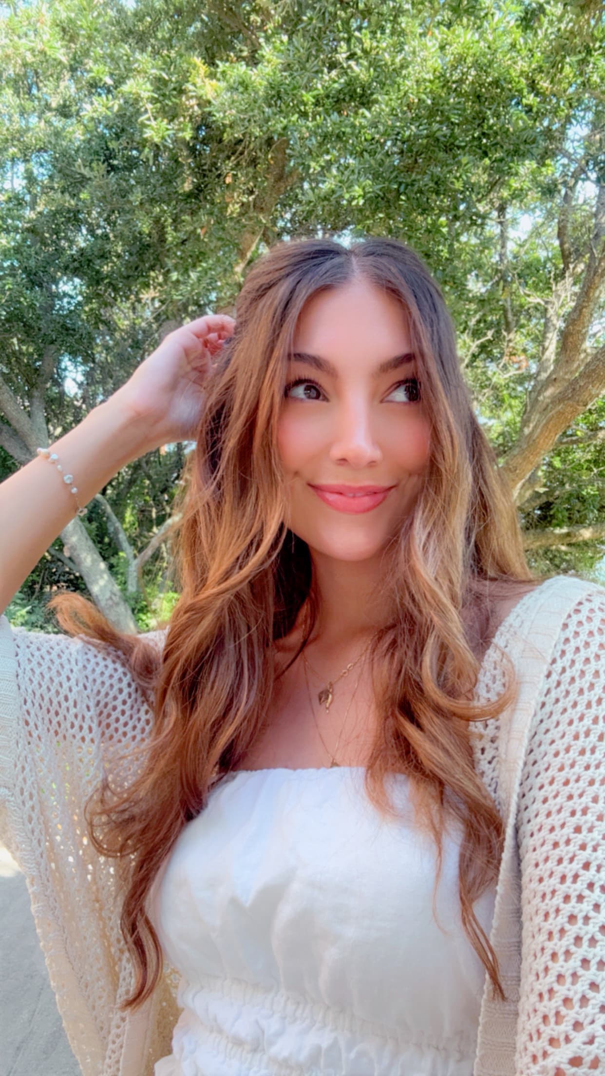 Eva Sky – OnlyFans Free Trial creator – lifestyle, glam, brunette, playful