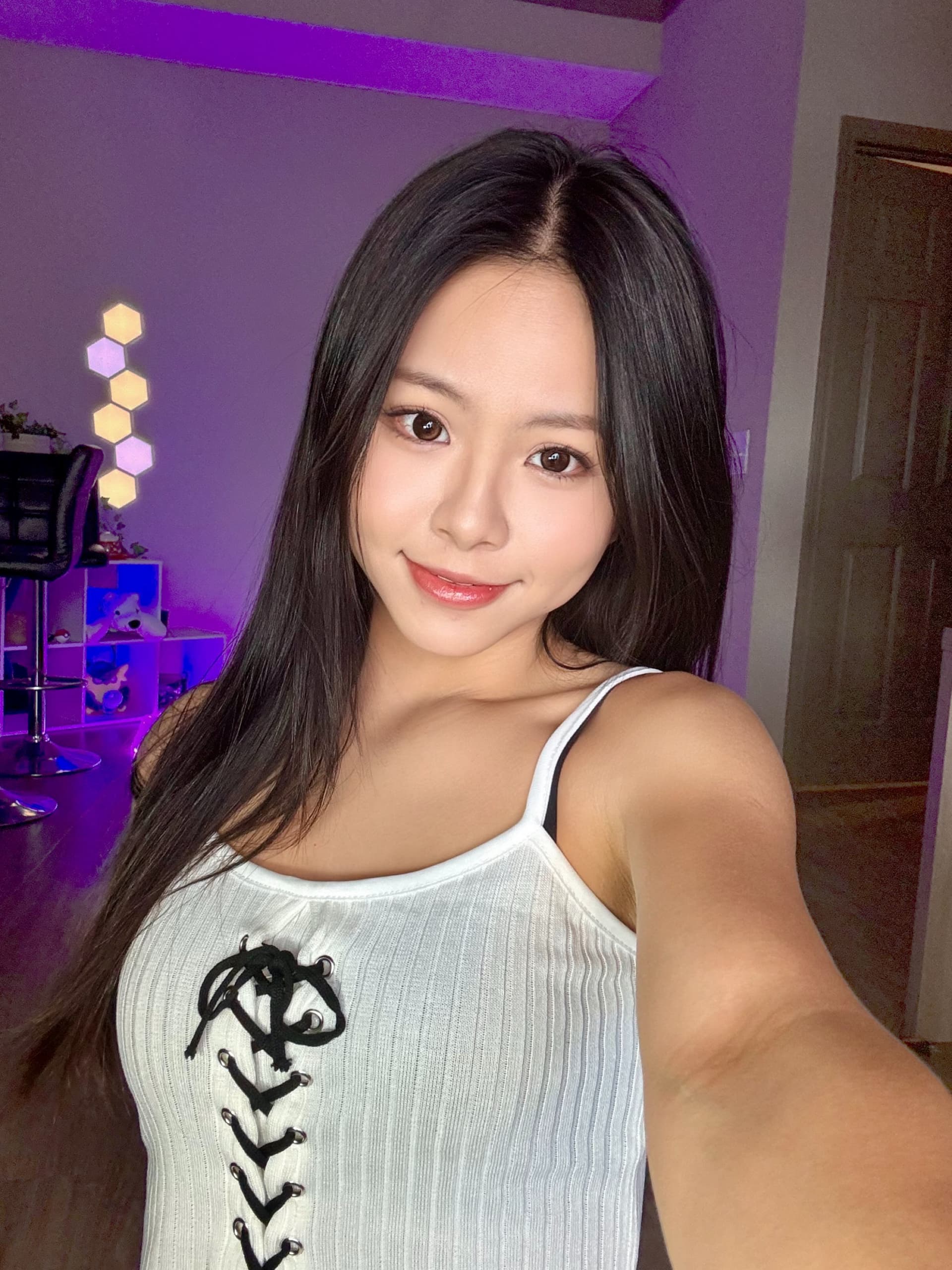 Hanna Zuki – OnlyFans Free creator – gaming, cosplay, lifestyle, alt