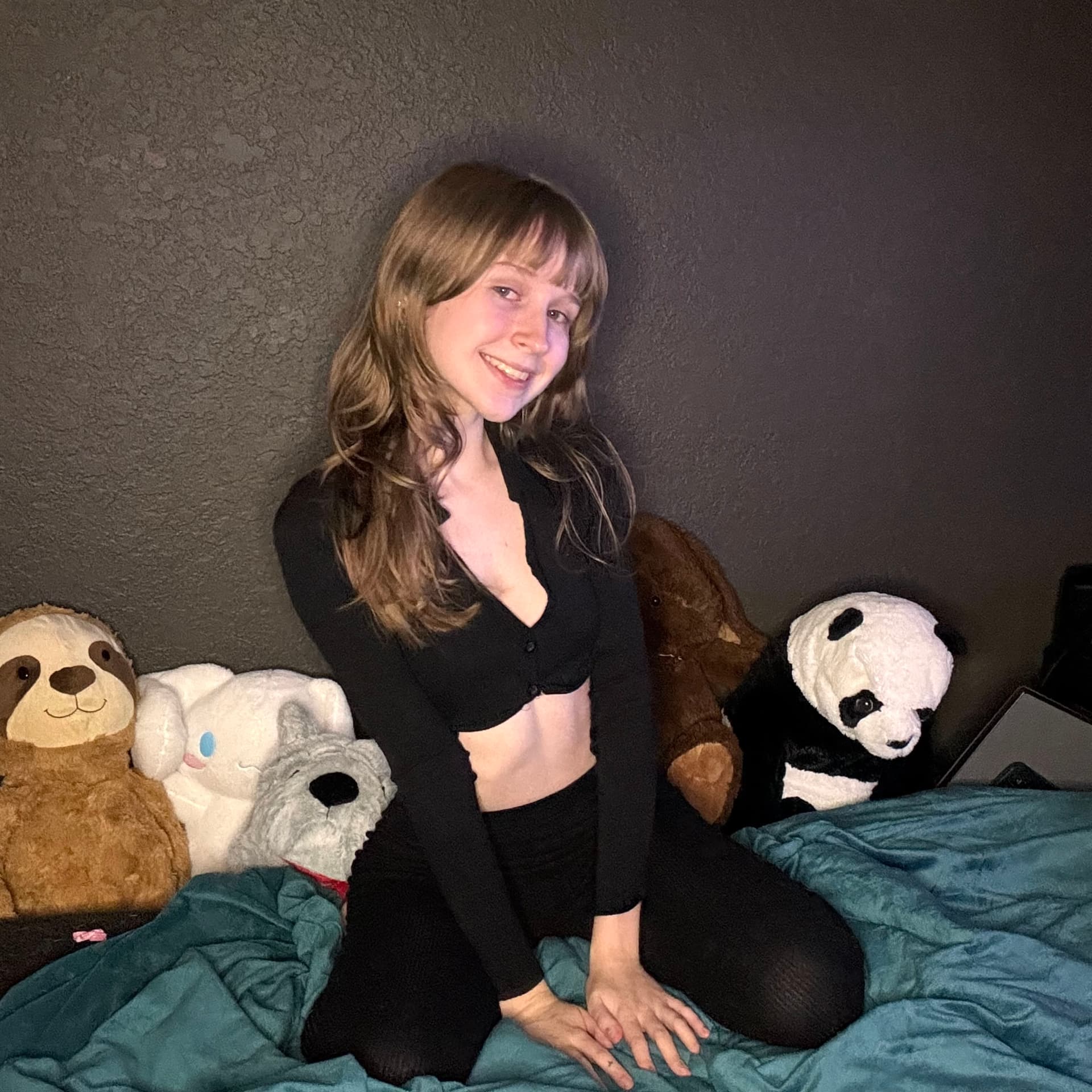 Bella – OnlyFans Paid creator – lifestyle, cottagecore, brunette, sweet